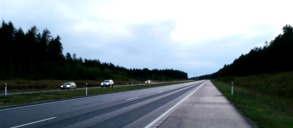 Vierspurige Straße von Narwa nach Tallinn
